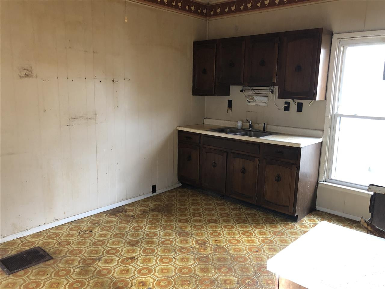 112 Short Street Covington, KY 41016 - Photo 7 of 20