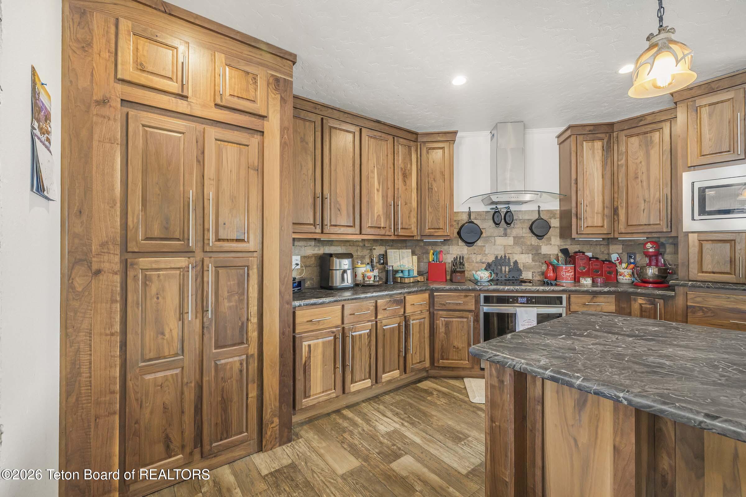 60 Summit Way Thayne, WY 83127 - Photo 15 of 41 7-Pantry