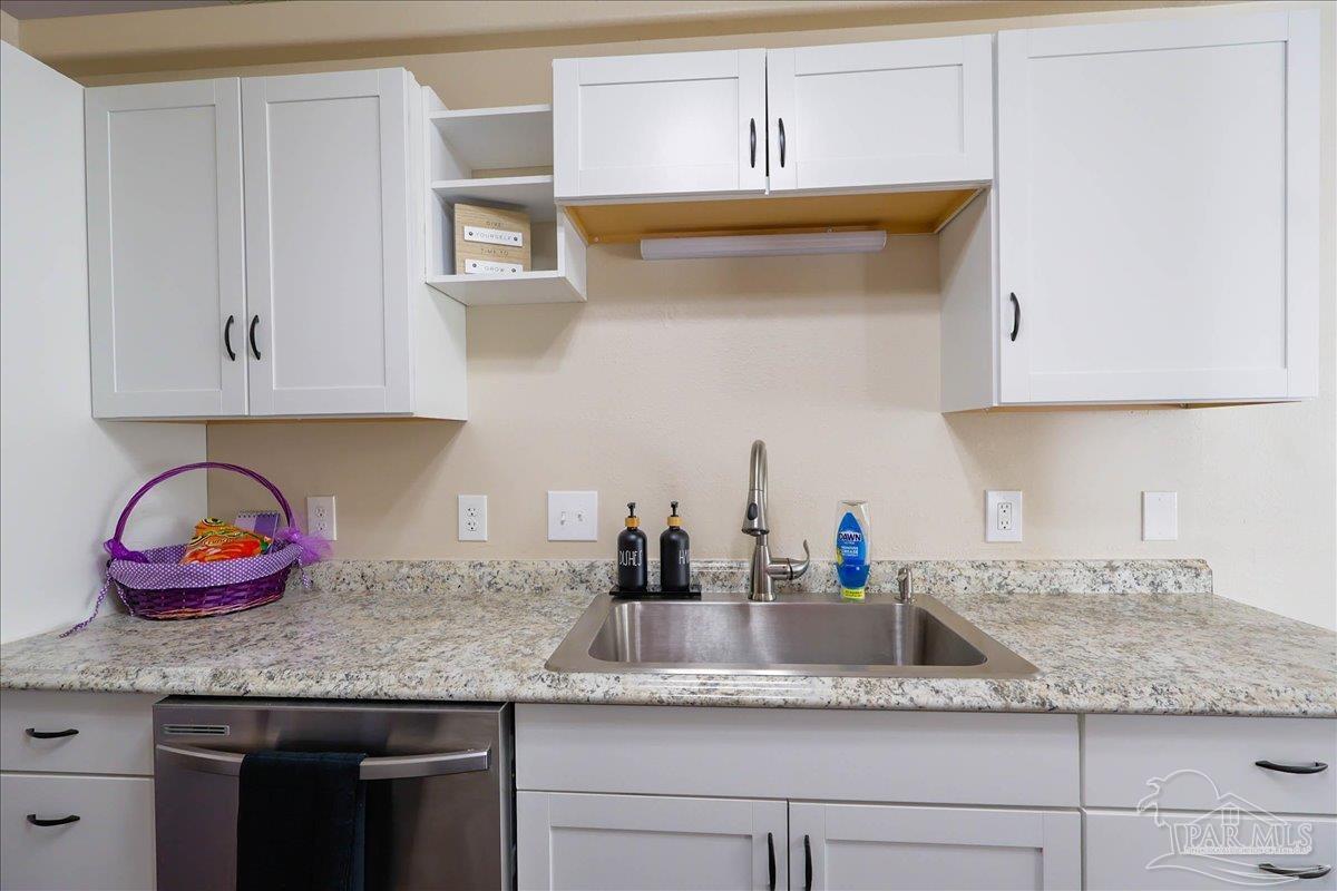 7132 Jennifer Road Pensacola, FL 32526 - Photo 16 of 40