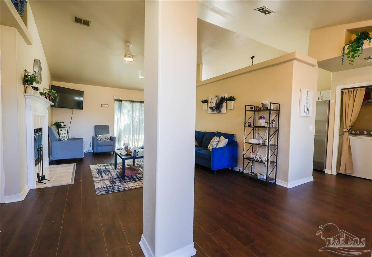 7132 Jennifer Road Pensacola, FL 32526 - Photo 3 of 40