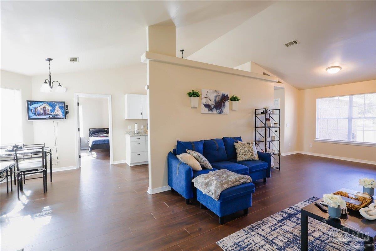 7132 Jennifer Road Pensacola, FL 32526 - Photo 9 of 40