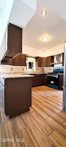 $469,000 | 4244 Park Hill Drive, El Paso, TX 79902