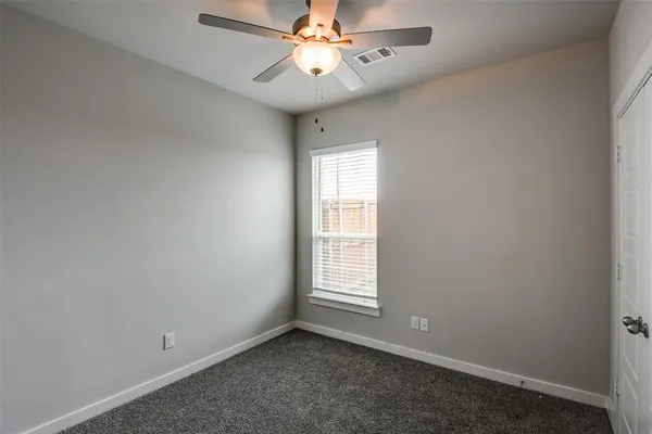 $1,895 | 704 Wheatfield Drive, Venus, TX 76084