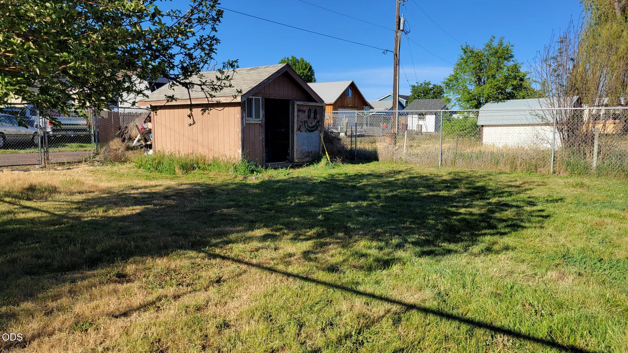 513 9th Street Metolius, OR 97741 - Photo 11 of 13 1000053893