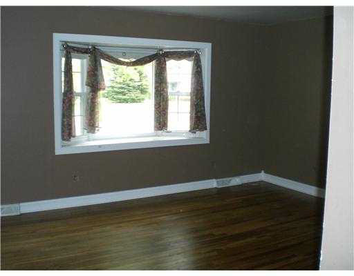 5351 York Road South Bend, IN 46614 - Photo 3 of 12 Gallery Image 3