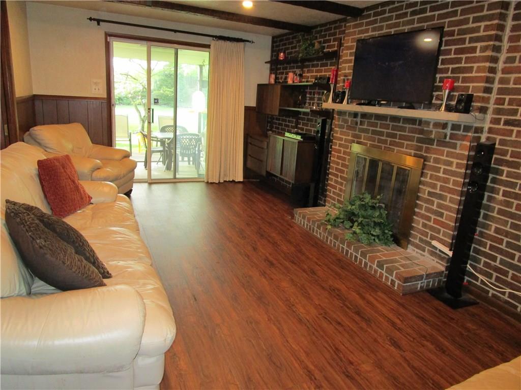 943 Harvard Road Monroeville, PA 15146 - Photo 4 of 17 Gallery Image 4