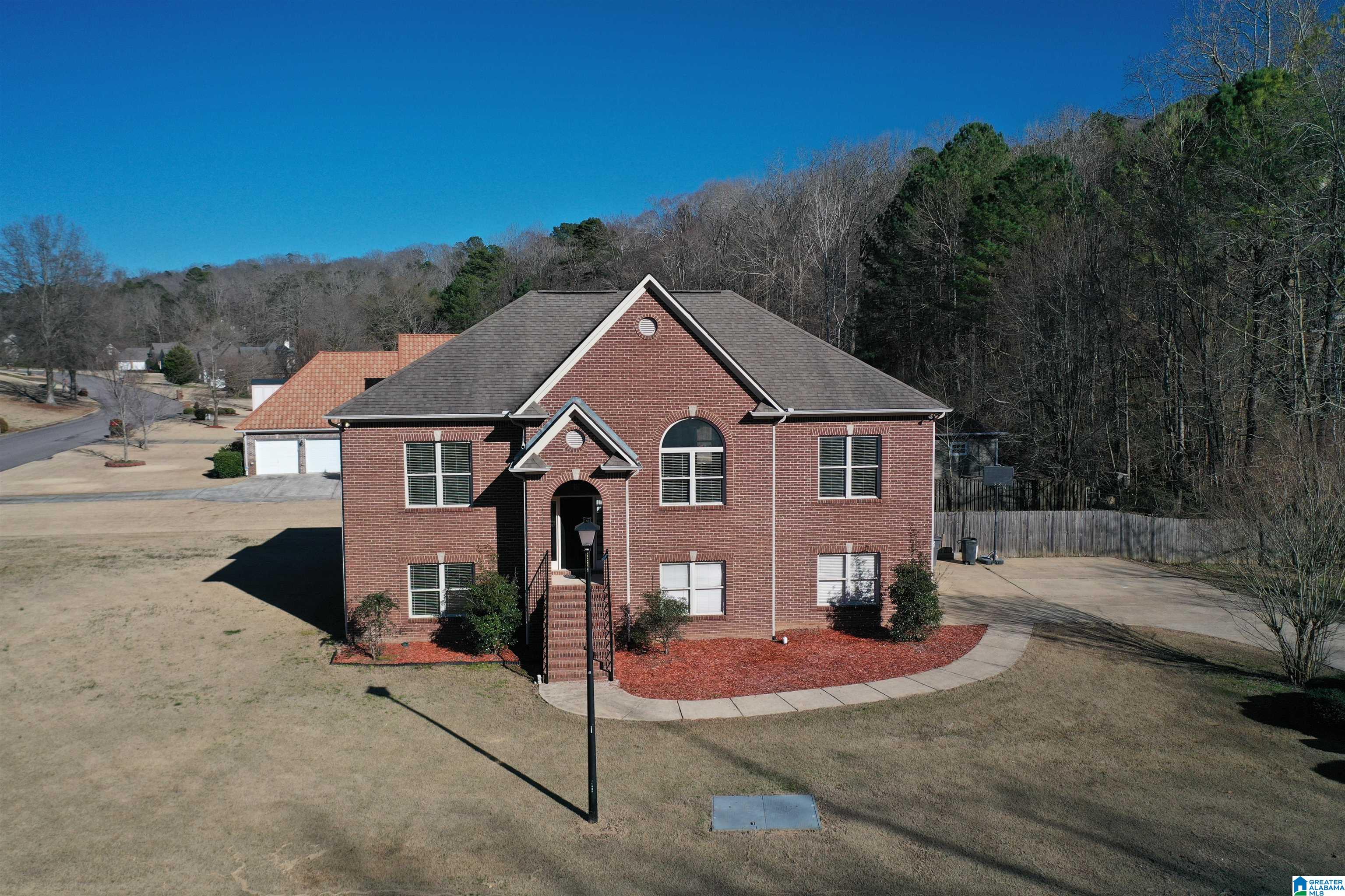 6304 Canterbury Road Pinson, AL 35126 - Photo 4 of 30