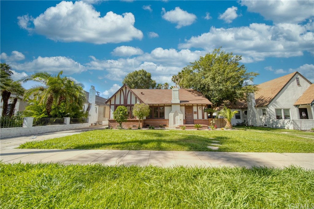 4442 Linwood Place Riverside, CA 92506 - Photo 1 of 42 Gallery Image 1