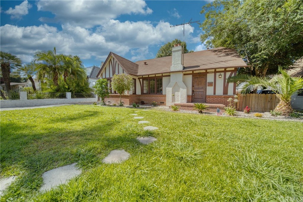 4442 Linwood Place Riverside, CA 92506 - Photo 3 of 42 Gallery Image 3