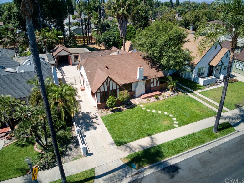 4442 Linwood Place Riverside, CA 92506 - Photo 4 of 42 Gallery Image 4