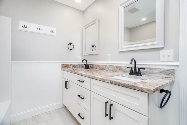 $2,750 | 33 Milton Street, Unit 1, Fitchburg, MA 01420