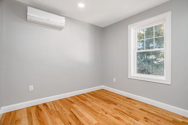 $2,750 | 33 Milton Street, Unit 1, Fitchburg, MA 01420