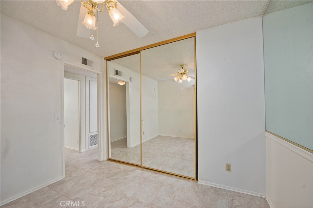 27820 Wakefield Road Castaic, CA 91384 - Photo 17 of 32