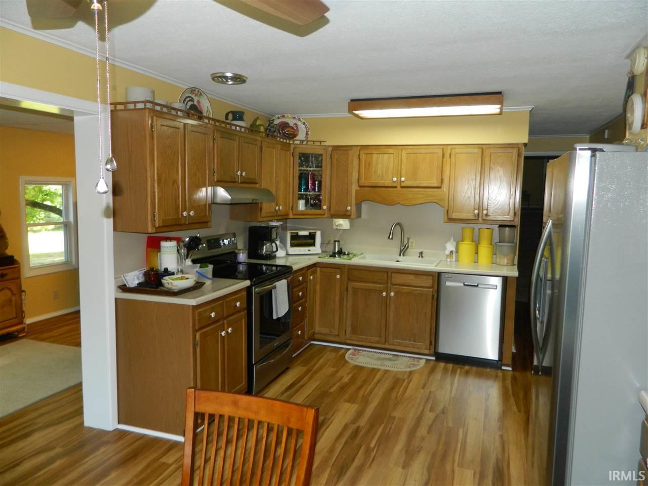 176 St Road Bedford, IN 47421 - Photo 4 of 26 Gallery Image 4