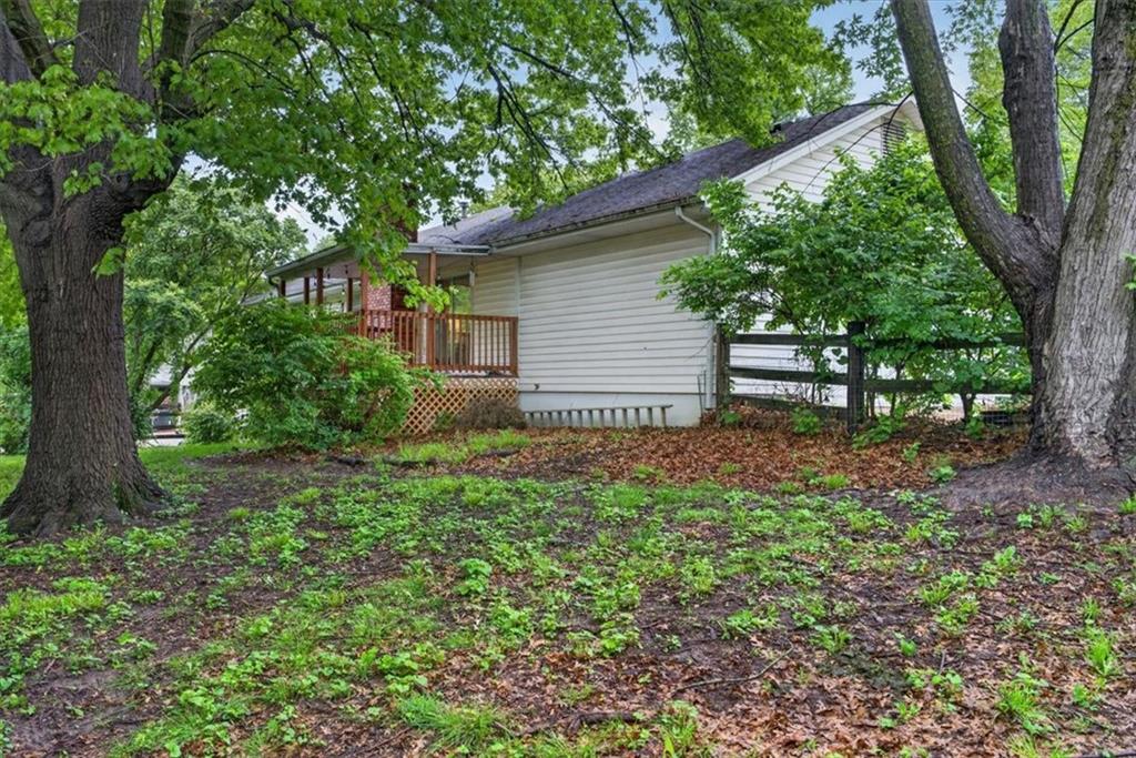 413 Southwest Sunset Drive Lee's Summit, MO 64081 - Photo 27 of 32