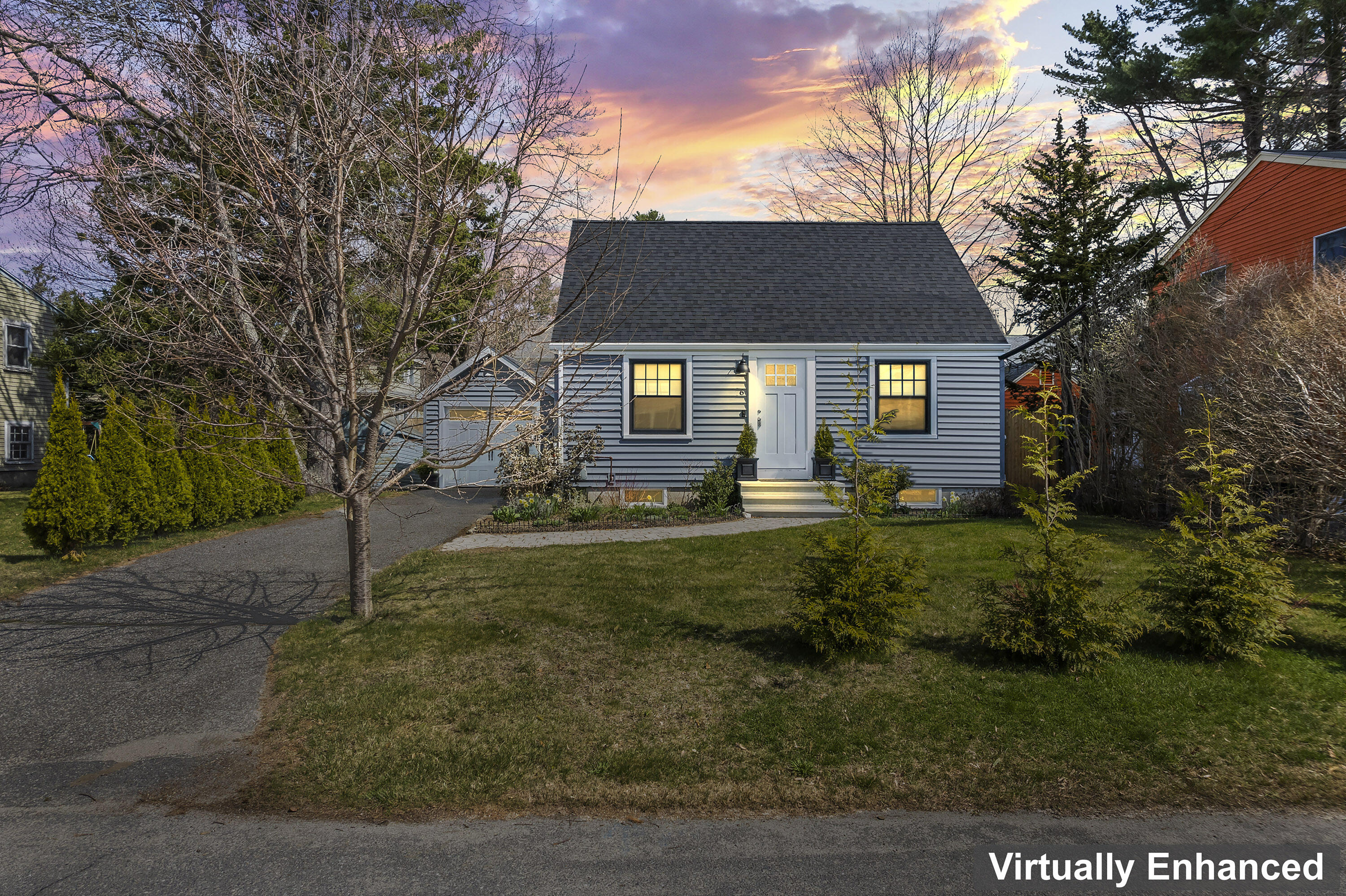 6 Winslow Road, Falmouth, ME 04105 Compass