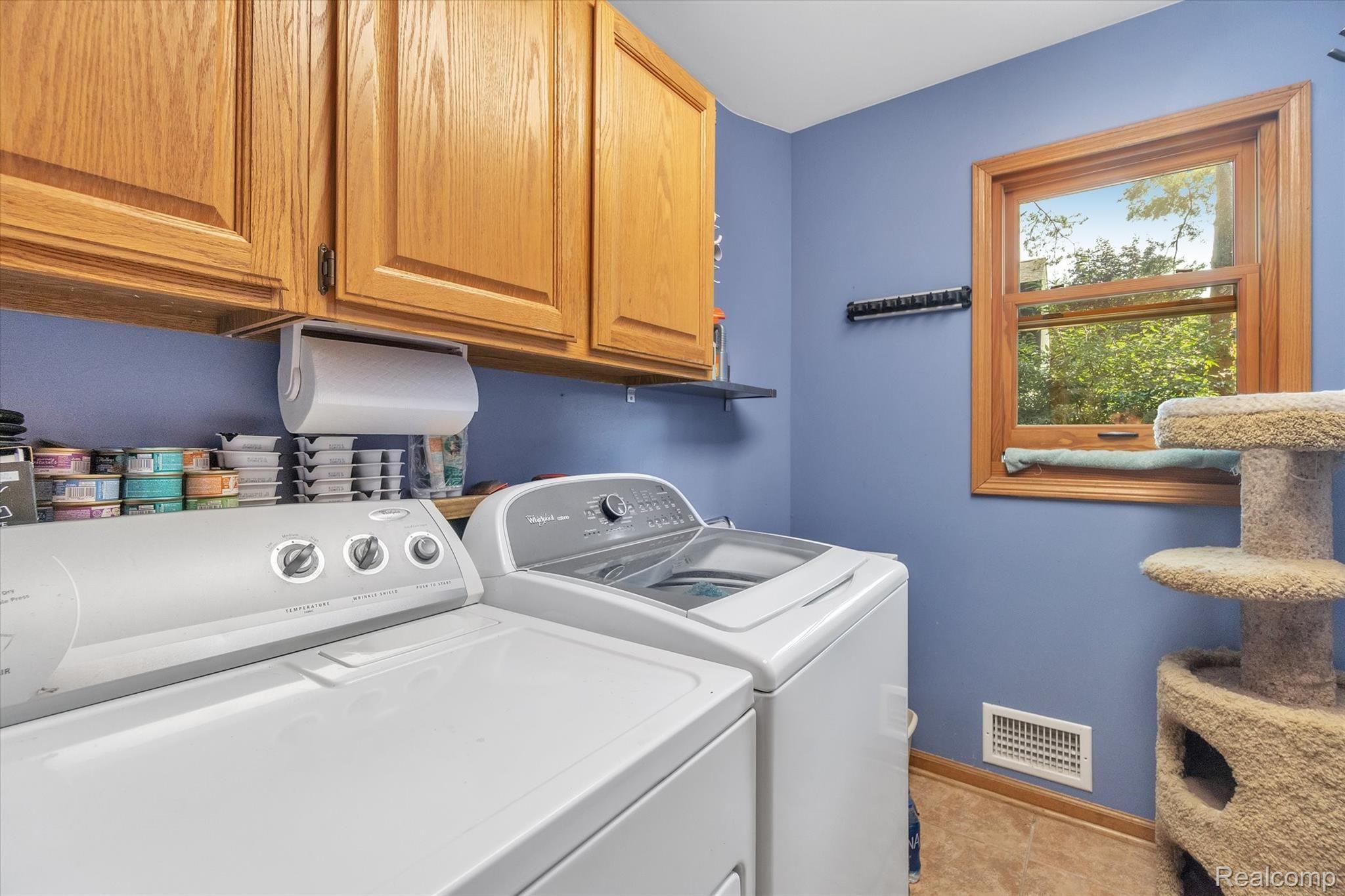 5484 Clarkston Road Clarkston, MI 48348 - Photo 39 of 52 5484 Clarkston Road (31).jpg