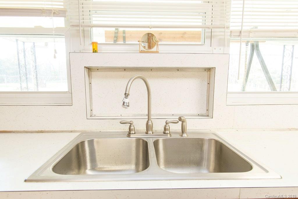 525 Pete Brittain Road Morganton, NC 28655 - Photo 12 of 41 Gallery Image 12