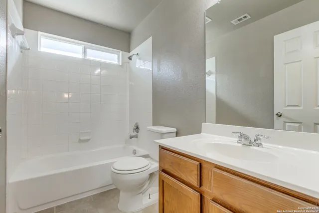 $1,995 | 370 Perch Horizon, San Antonio, TX 78253