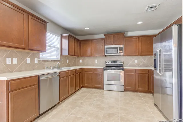 $1,995 | 370 Perch Horizon, San Antonio, TX 78253