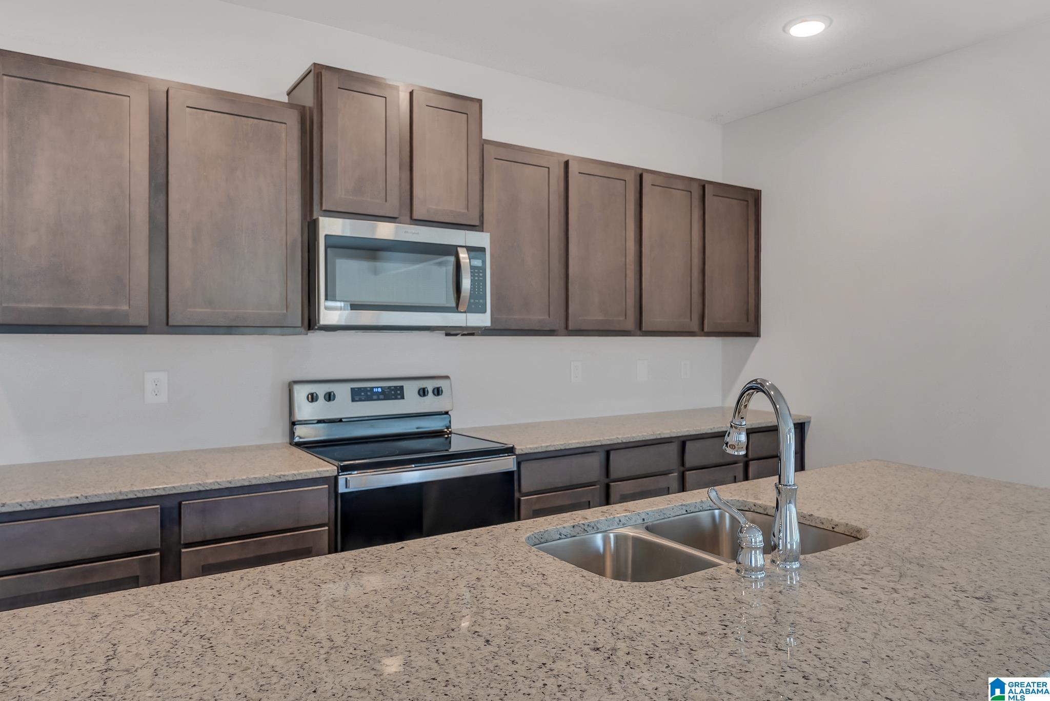 4207 Textile Lane Huntsville, AL 35805 - Photo 12 of 35
