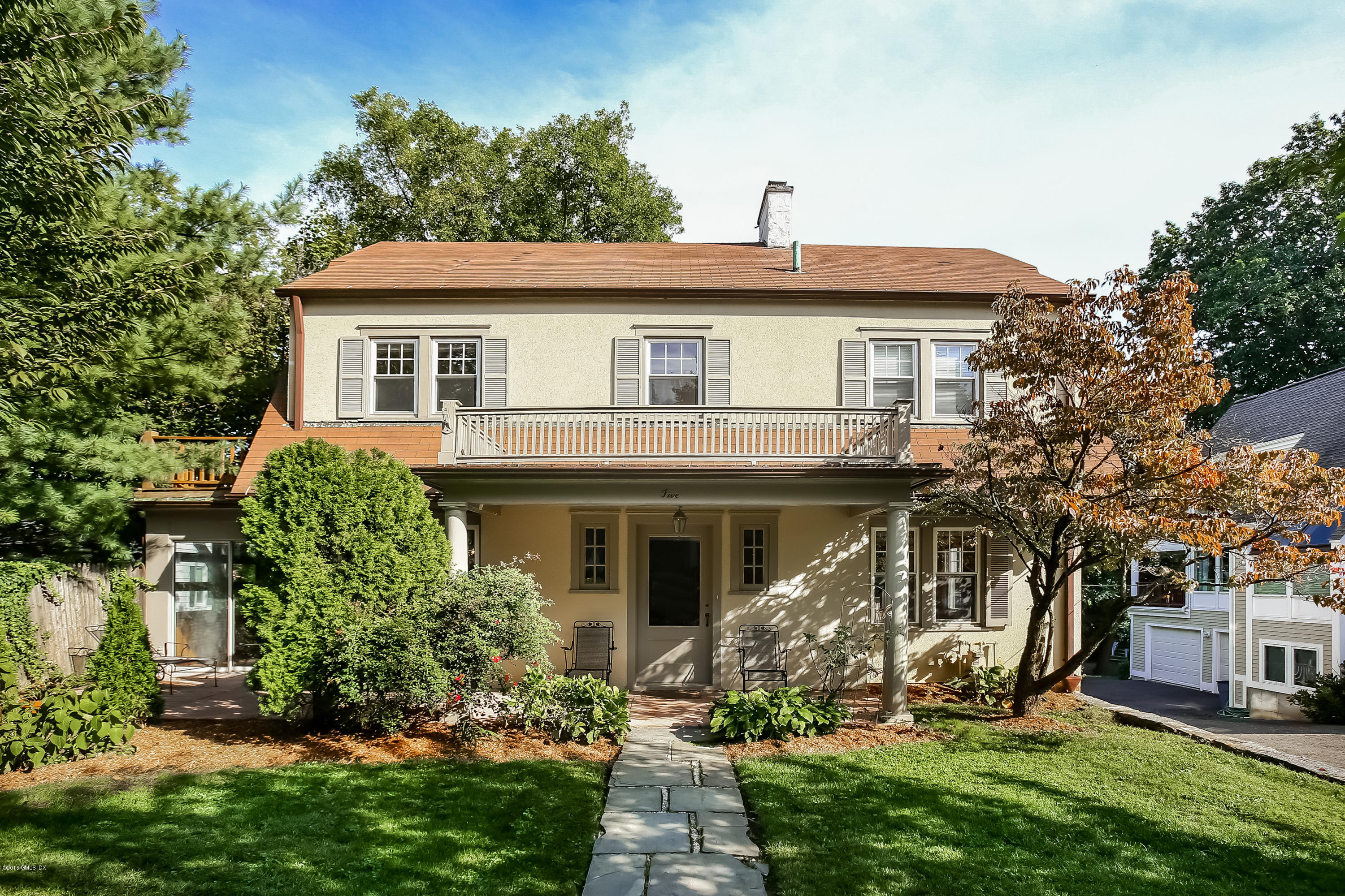 5 Sound View Terrace Greenwich, CT 06830 - Photo 1 of 29 001-Front_View-3248984-large