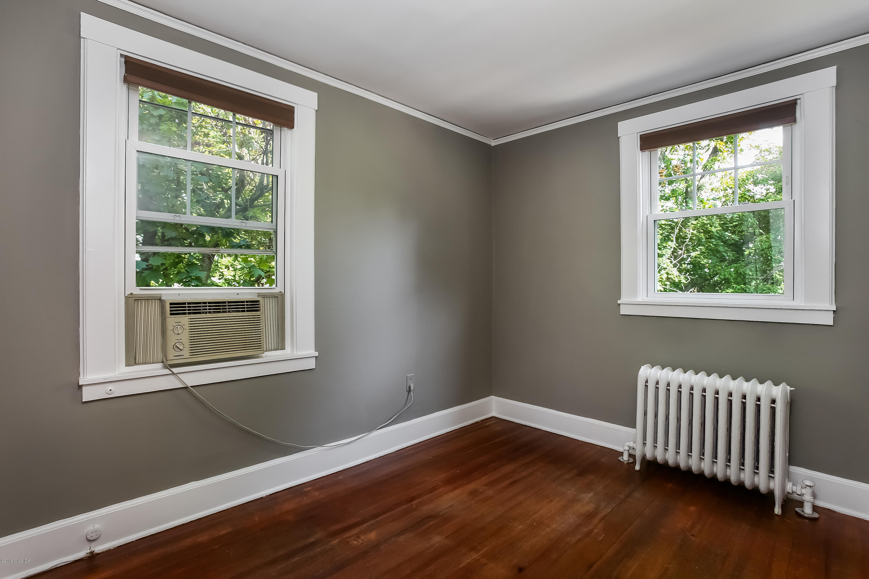 5 Sound View Terrace Greenwich, CT 06830 - Photo 14 of 29 015-Bedroom-3248969-large