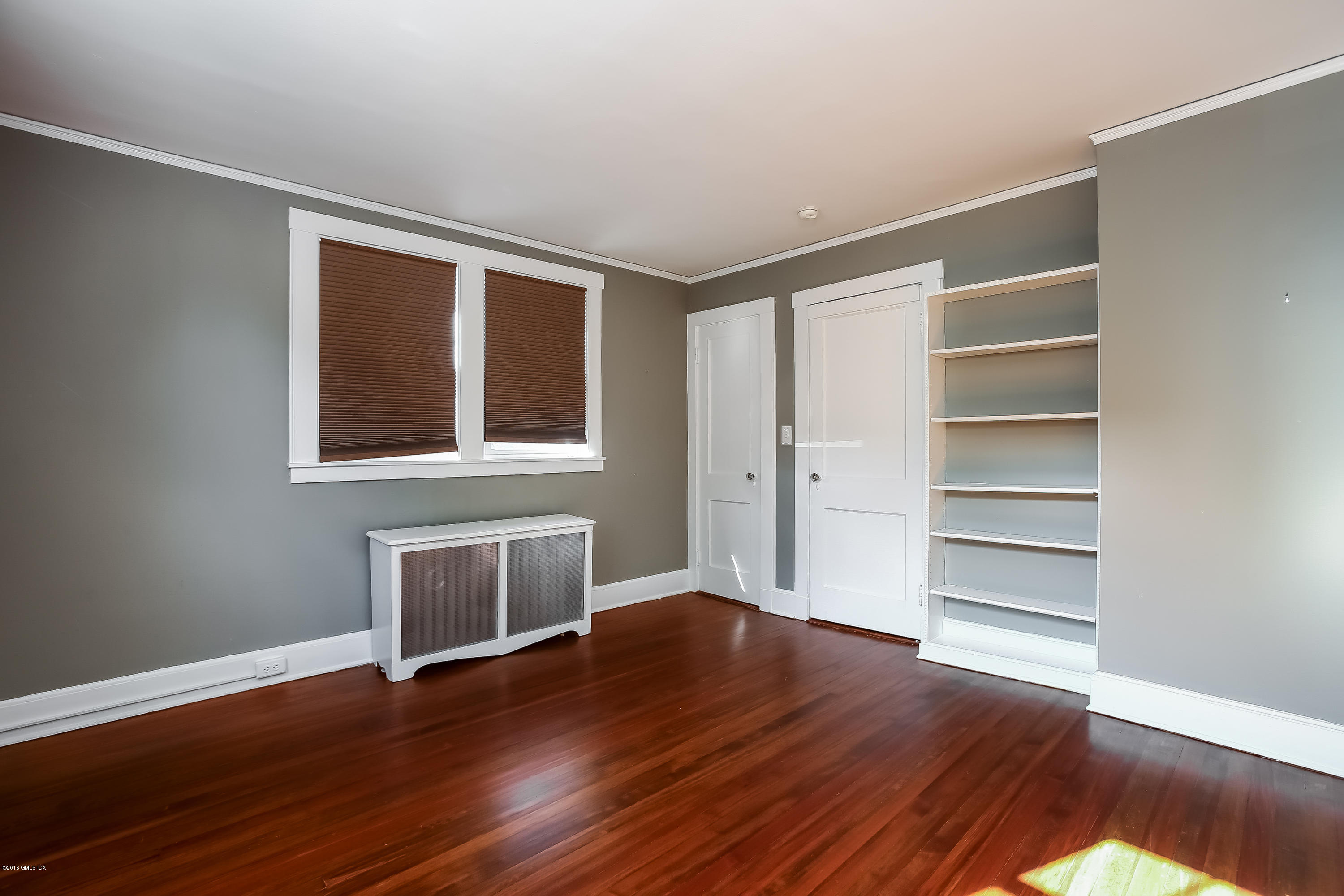 5 Sound View Terrace Greenwich, CT 06830 - Photo 17 of 29 018-Bedroom-3249012-large
