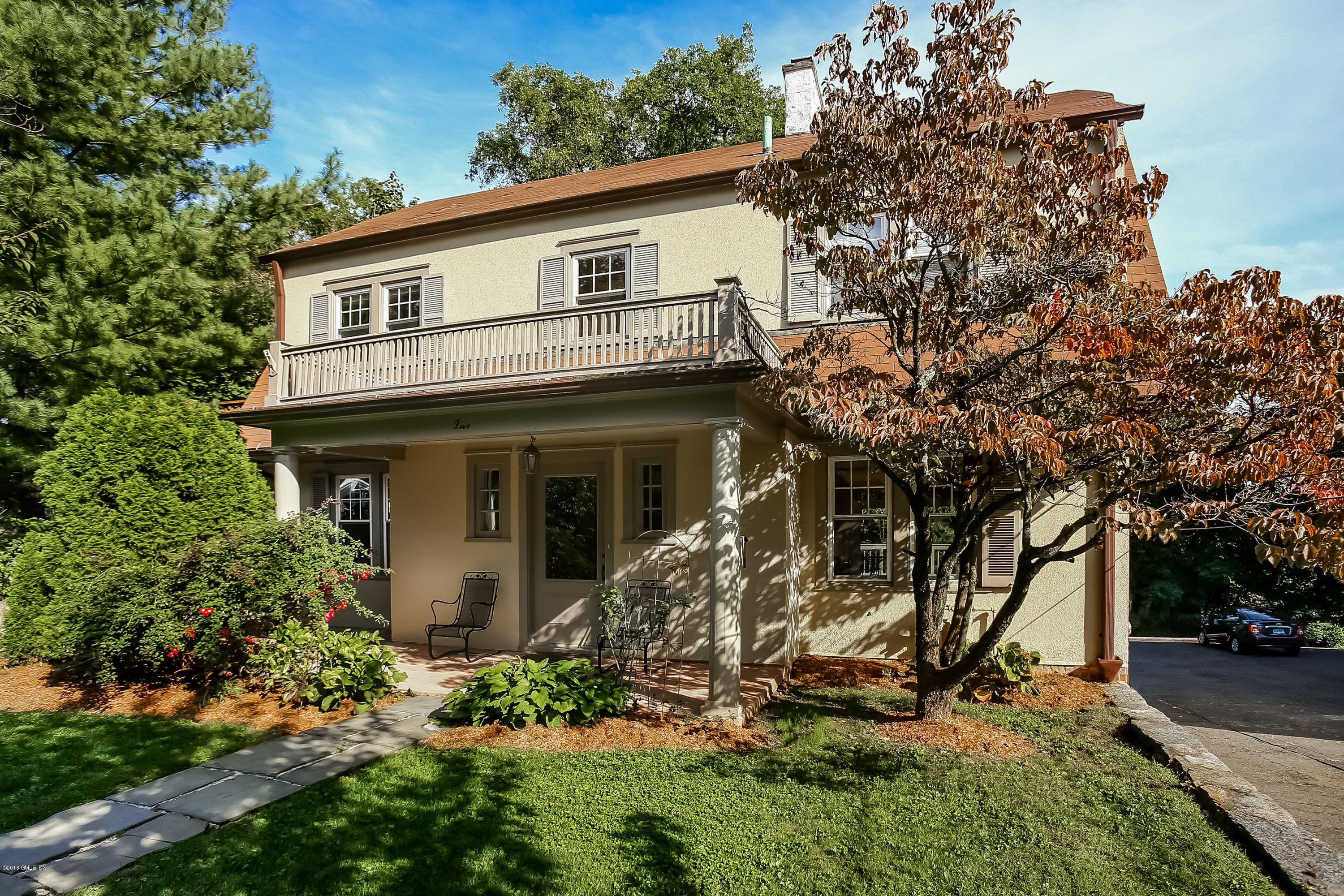 5 Sound View Terrace Greenwich, CT 06830 - Photo 2 of 29 002-Front_View-3248977-large