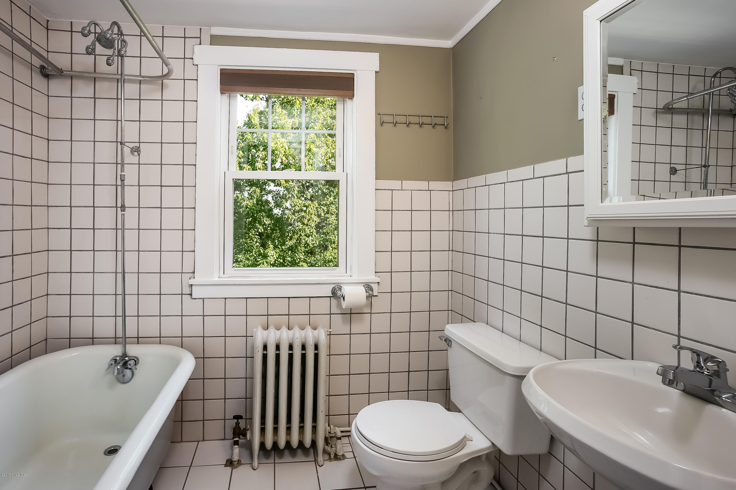 5 Sound View Terrace Greenwich, CT 06830 - Photo 22 of 29 023-Bathroom-3248967-large