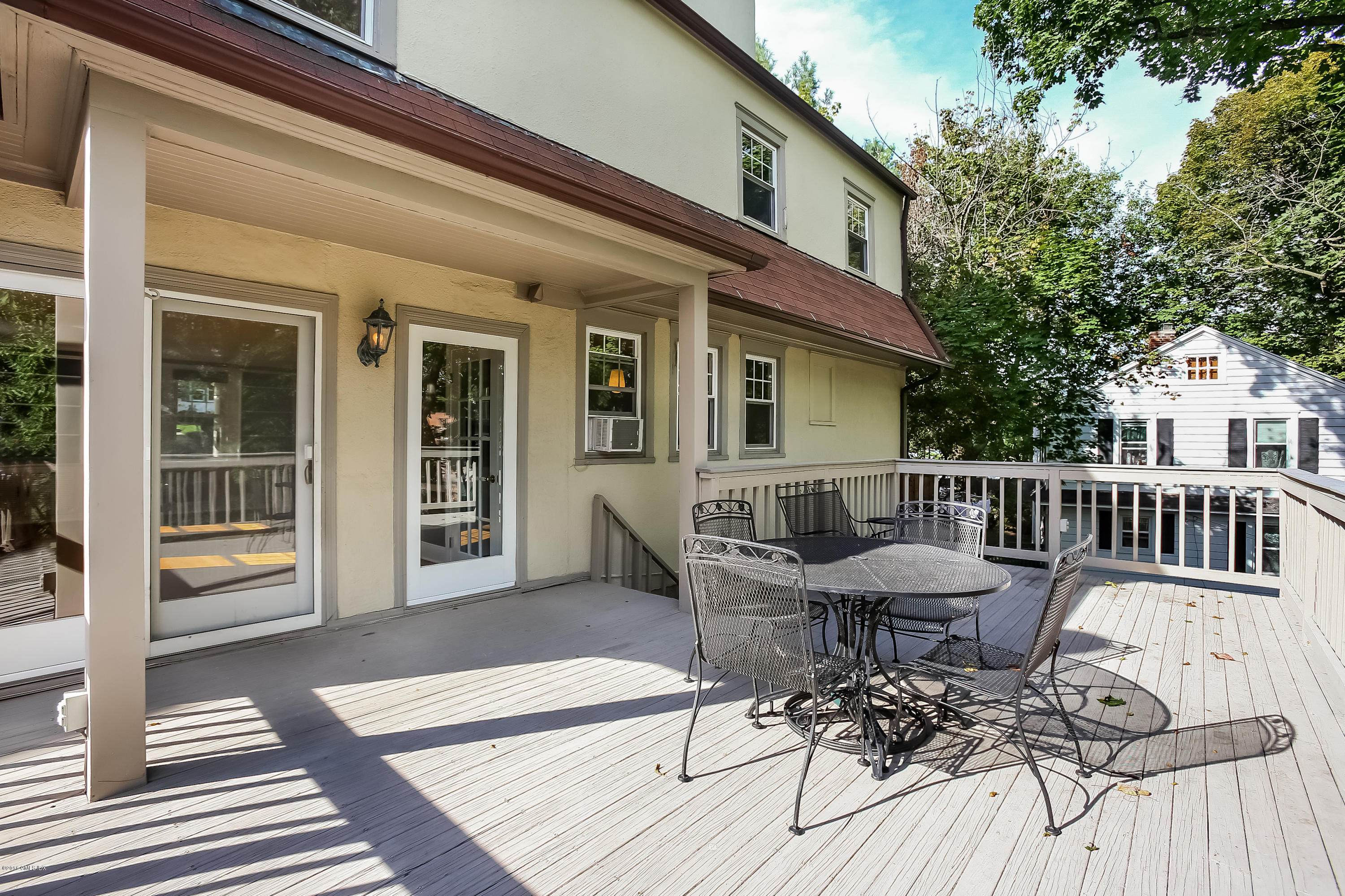 5 Sound View Terrace Greenwich, CT 06830 - Photo 24 of 29 025-Deck-3249004-large