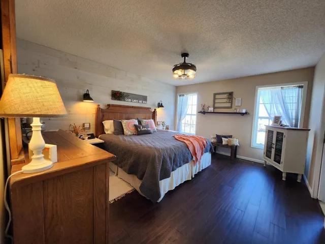 $4,100 | 20952 Hydra Court, Lakeville, MN 55044