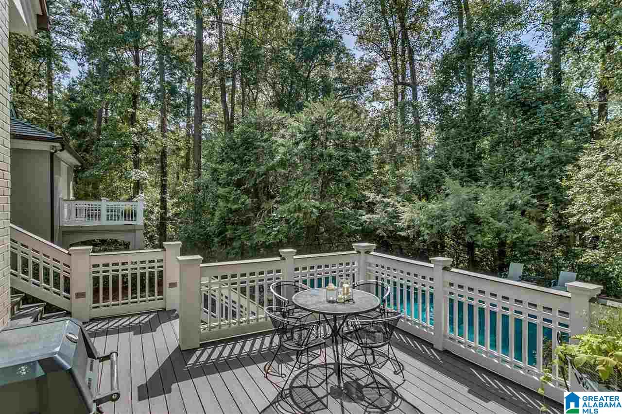 31 Woodhill Road Birmingham, AL 35213 - Photo 3 of 48