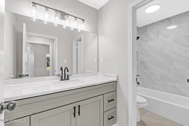 $235,000 | 3305 Tulane Road West, Horn Lake, MS 38637