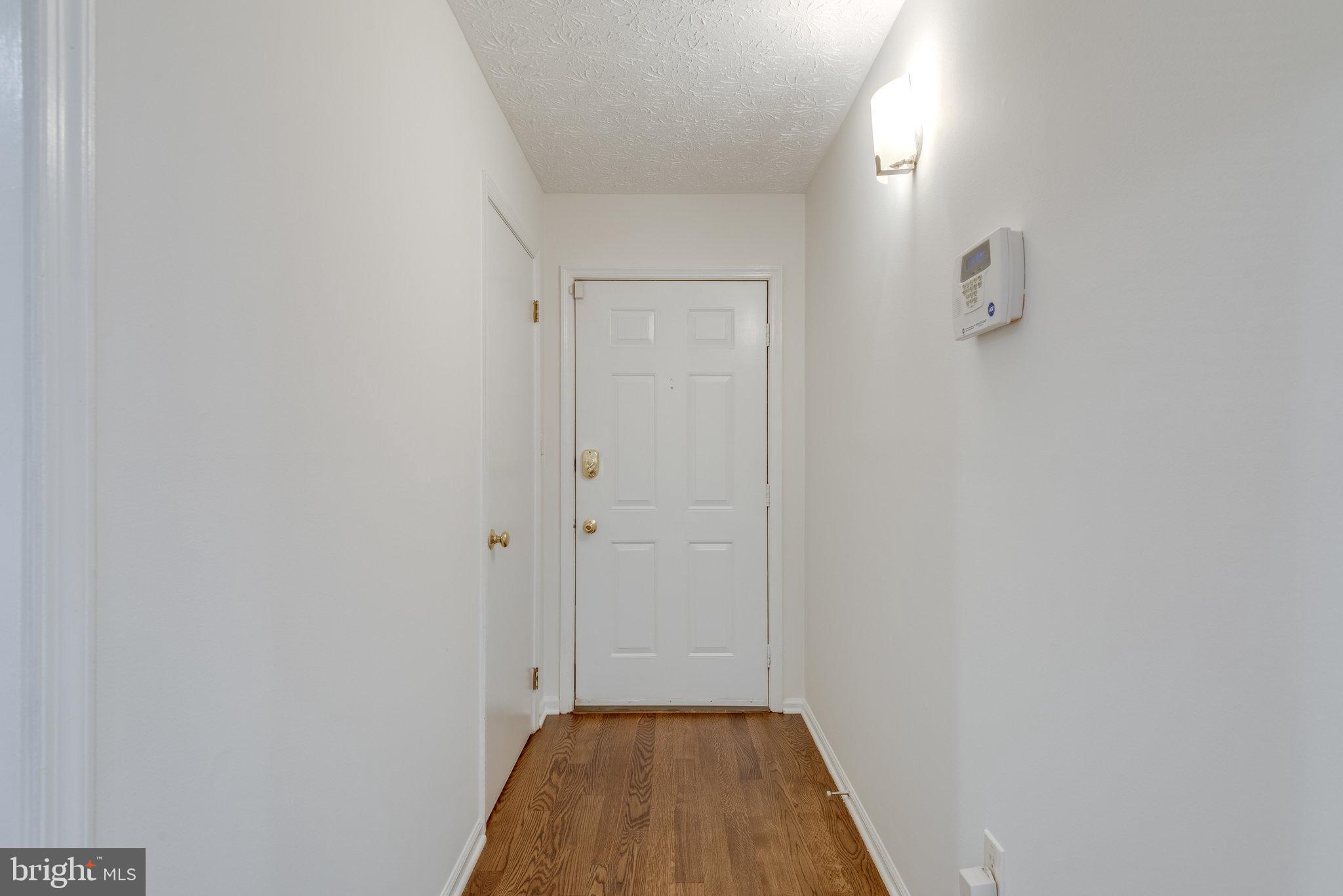2247 Hunter's Run Drive Reston, VA 20191 - Photo 18 of 42 Gallery Image 18