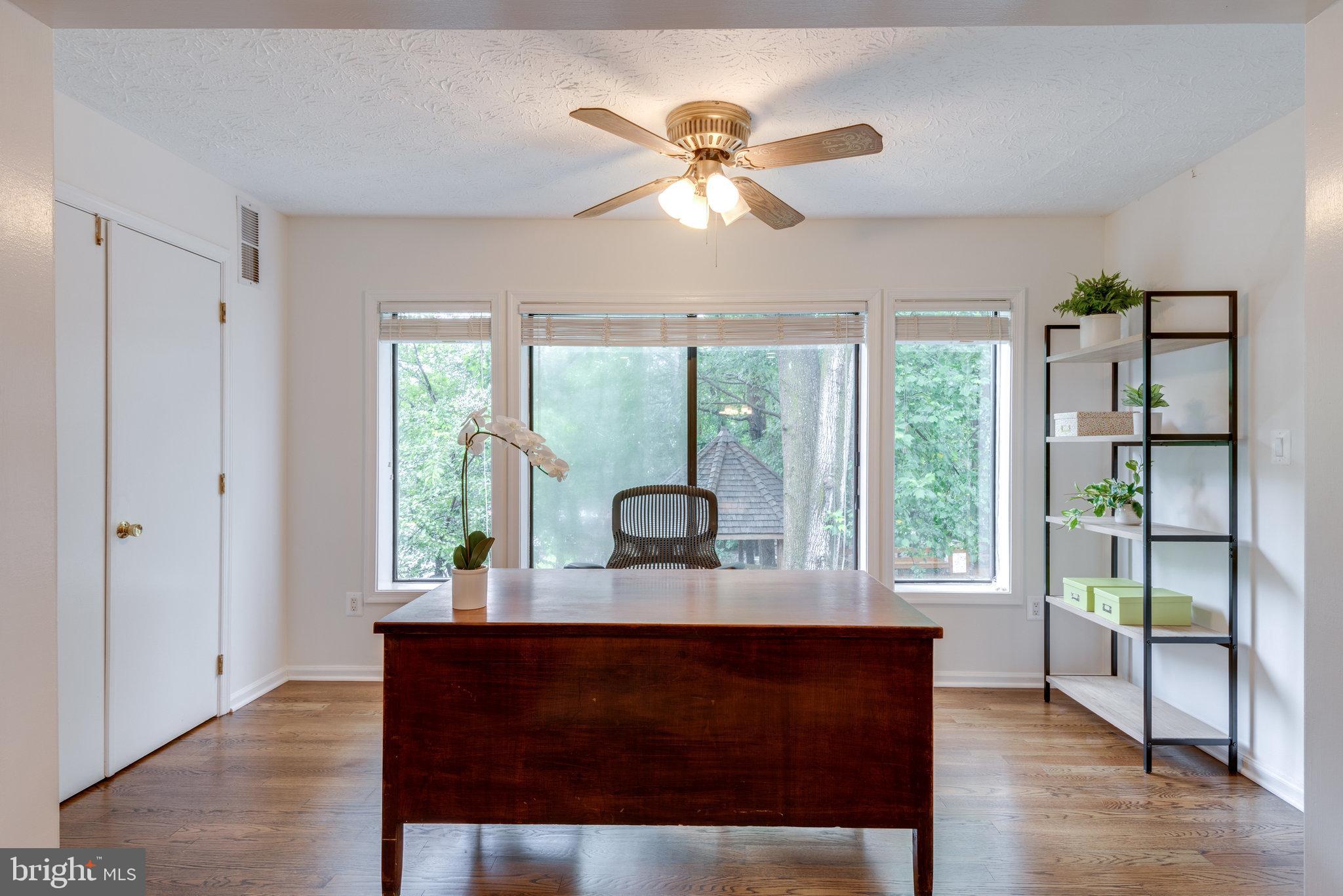 2247 Hunter's Run Drive Reston, VA 20191 - Photo 5 of 42 bonus room/office space