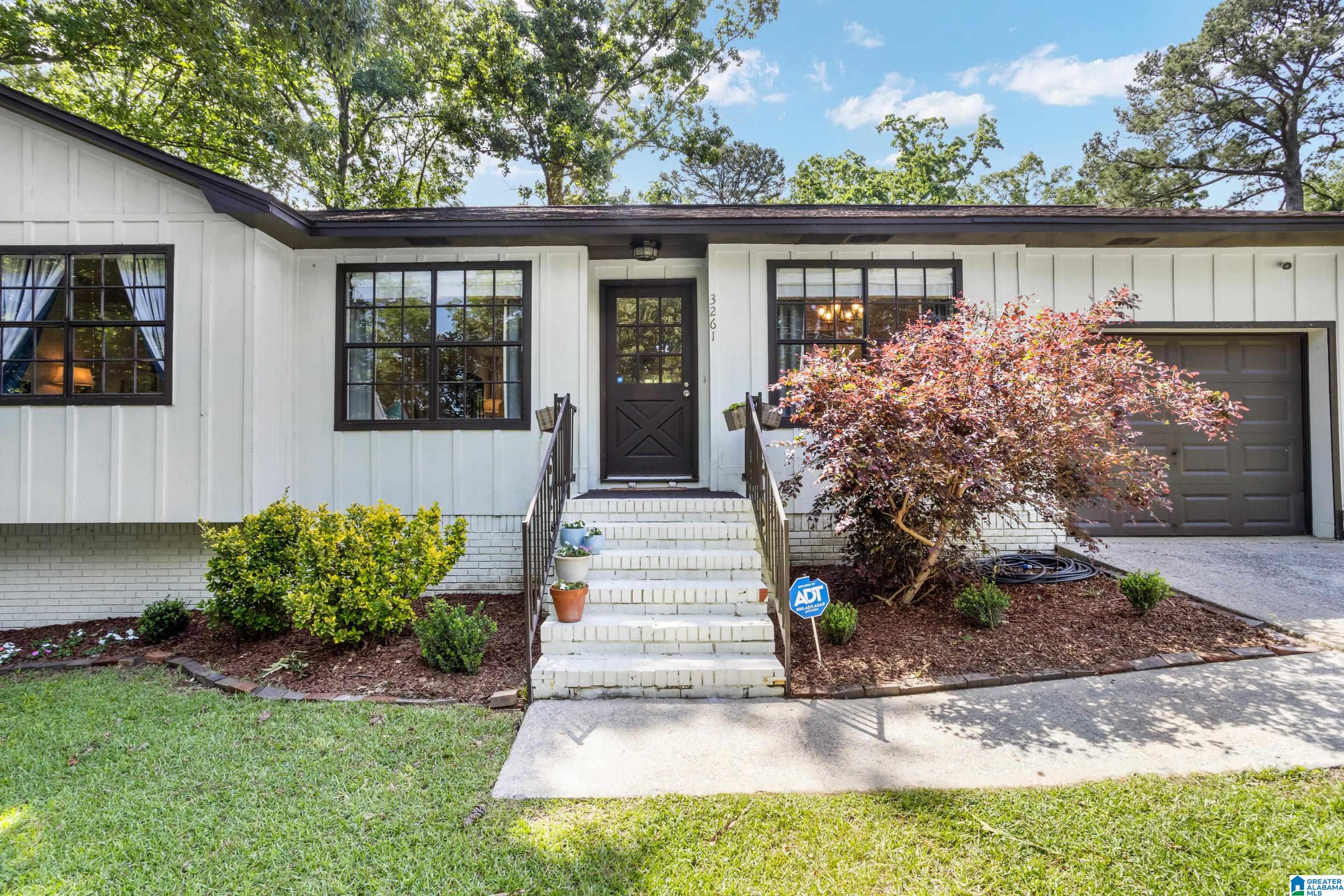 3261 Crossover Road Bessemer, AL 35023 - Photo 2 of 35