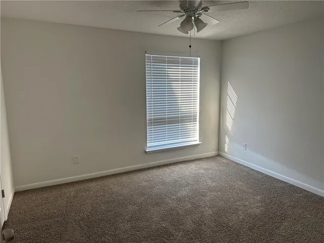 $1,350 | 2908 Tennessee Avenue, Unit B, Kenner, LA 70065