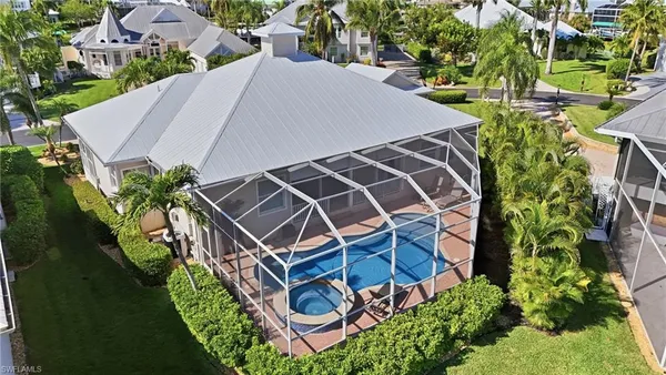 $729,999 | 6050 Tidewater Island Circle, Fort Myers, FL 33908