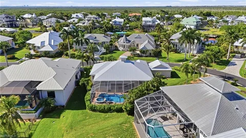 an aerial view of multiple house