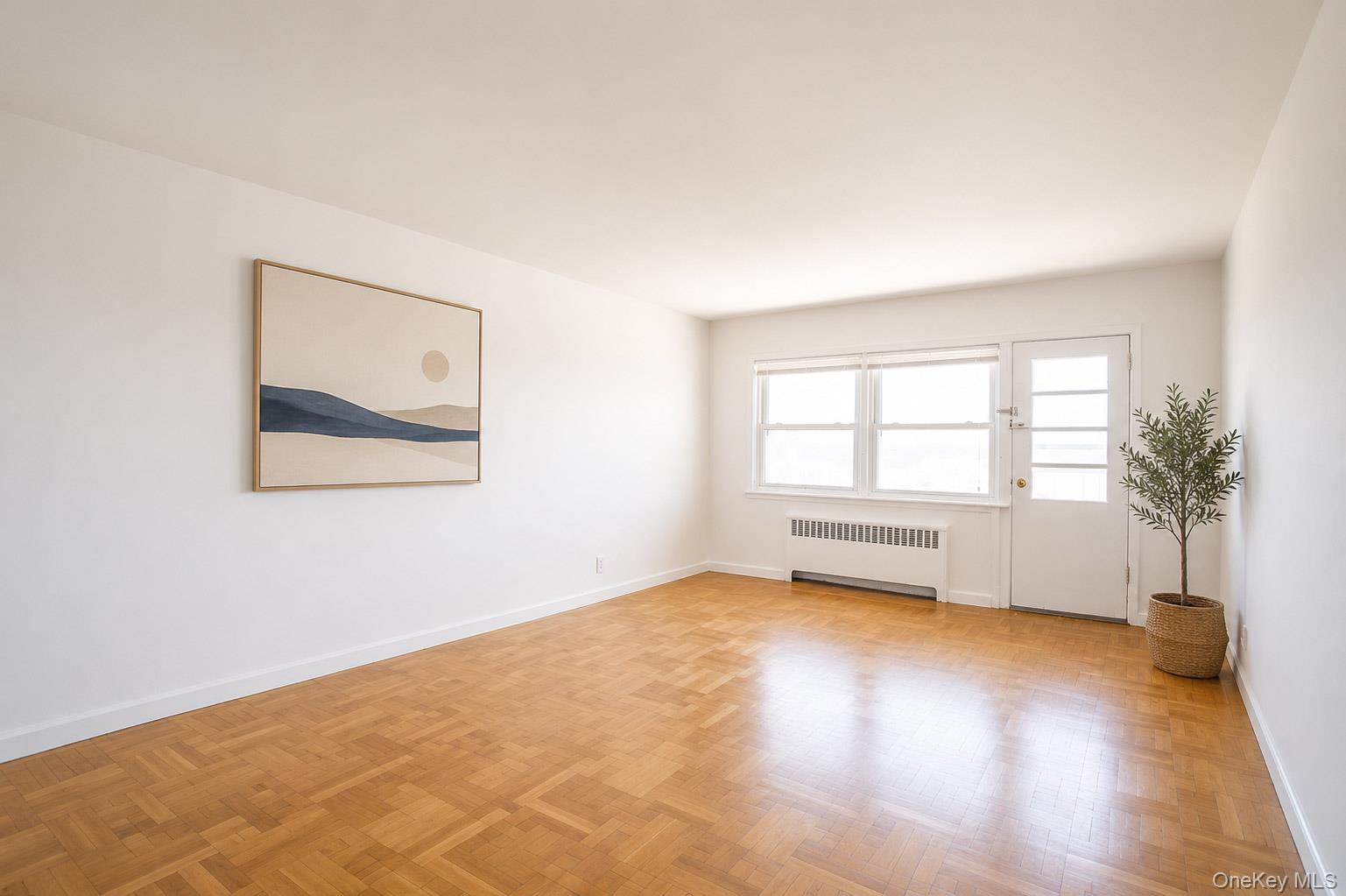 325 Shore Road, Unit 1E Long Beach, NY 11561 - Photo 4 of 14