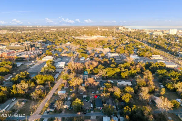 $185,000 | 1108 Woodward Avenue, Gulfport, MS 39501