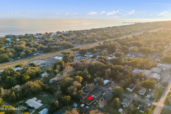 $185,000 | 1108 Woodward Avenue, Gulfport, MS 39501