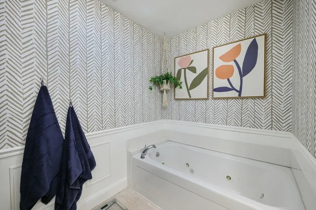 $525,000 | 133 Eastern Avenue, Unit 8, Lynn, MA 01902