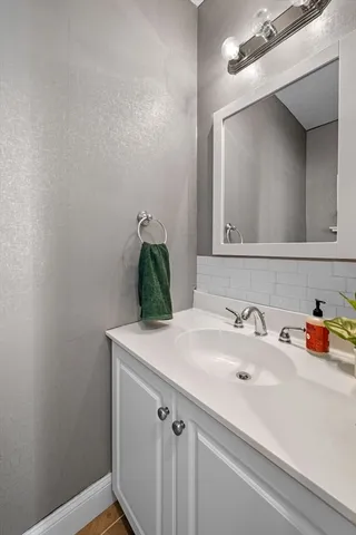 $525,000 | 133 Eastern Avenue, Unit 8, Lynn, MA 01902