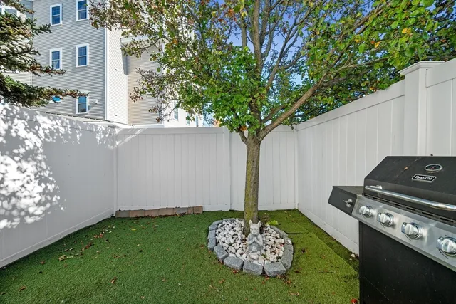 $525,000 | 133 Eastern Avenue, Unit 8, Lynn, MA 01902