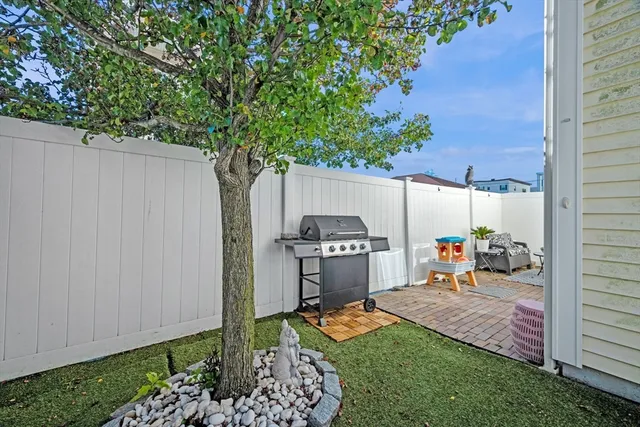 $525,000 | 133 Eastern Avenue, Unit 8, Lynn, MA 01902