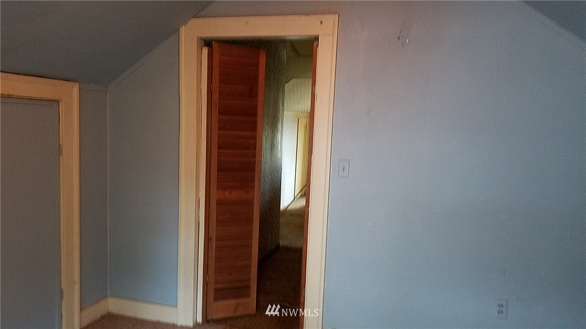 4597 Erlands Point Road Northwest Bremerton, WA 98312 - Photo 22 of 25 Gallery Image 22