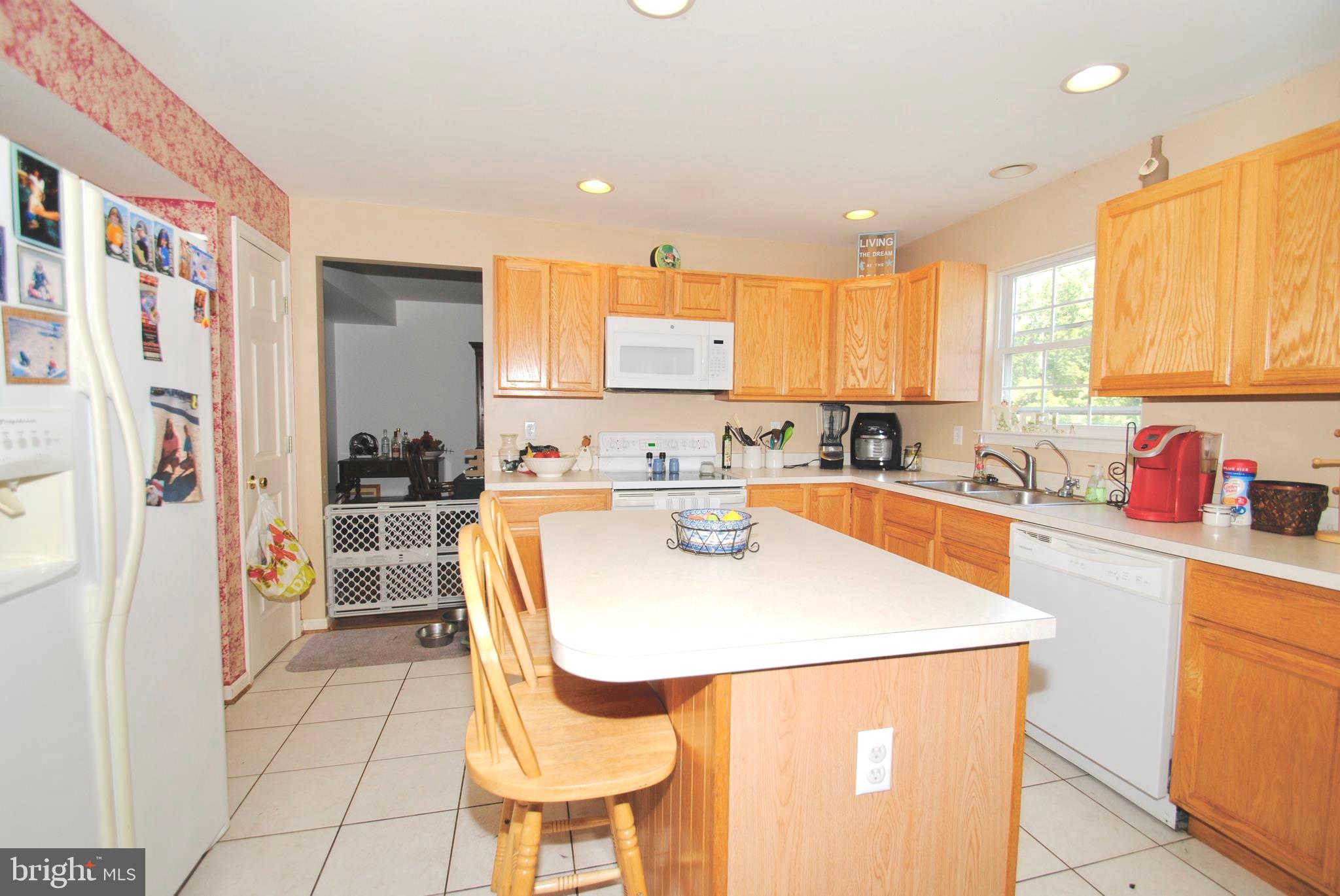 705 Ruthsburg Road Centreville, MD 21617 - Photo 3 of 24 KITCHEN W/ISLAND