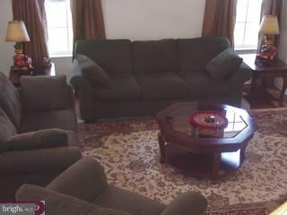 25 Vaccaro Road Lawrenceville, NJ 08648 - Photo 3 of 6